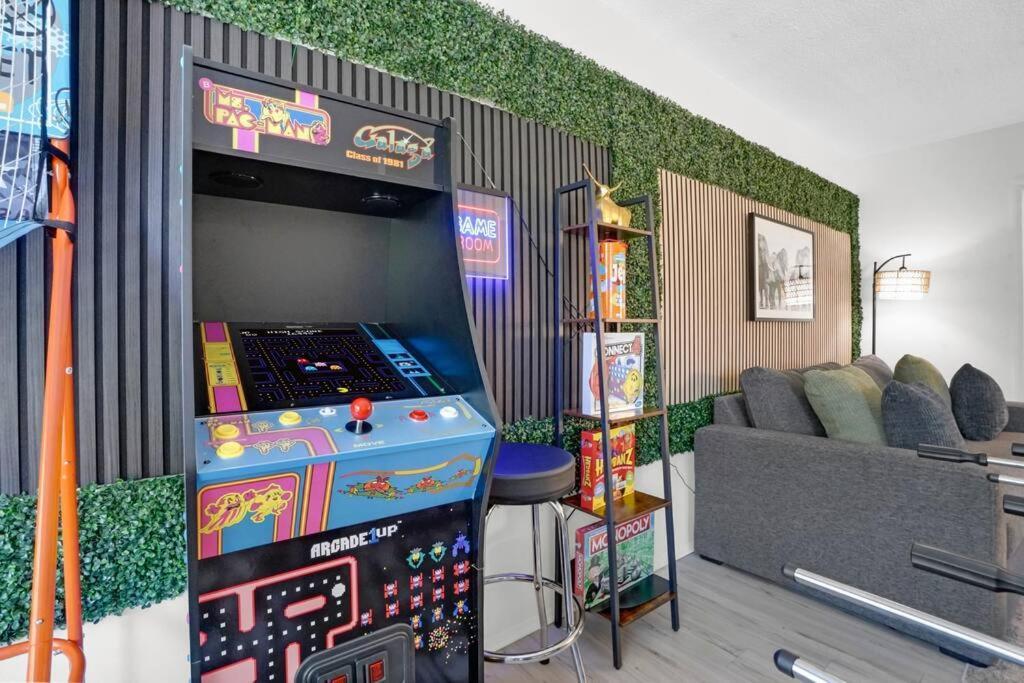 6Th Haven, Arcade, King Bed, Games, 1 Mile To Beaches Long Beach Dış mekan fotoğraf